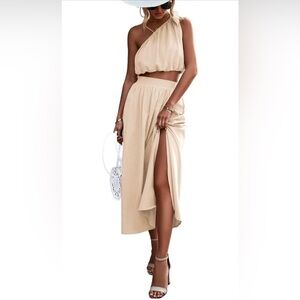 Boutique XL Women’s 2 Piece Outfit Top & Skirt Tie One Shoulder Cropped Beige